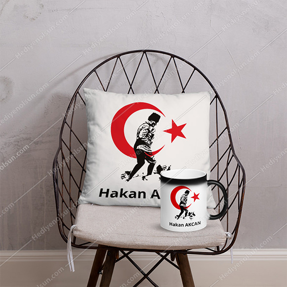 Atatürk Baskılı Sihirli Kupa Ve Yastık Seti
