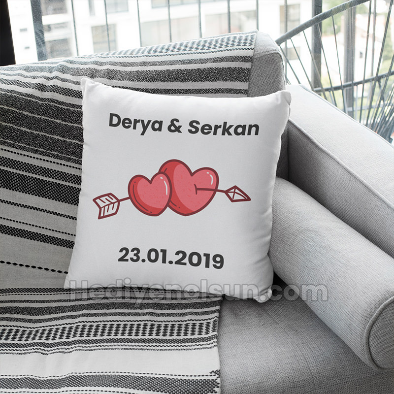 Sevgililere Hediyelik Kalpli Yastık