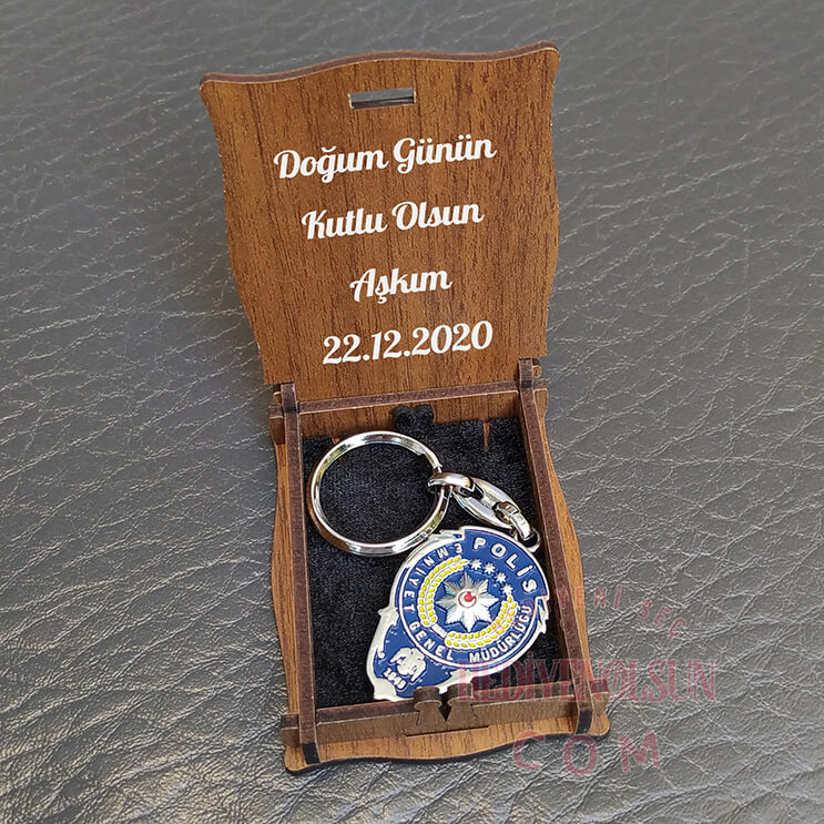 Polise Hediye Logo Anahtarlık Ve İsimli Ahşap Kutu - Görsel 2