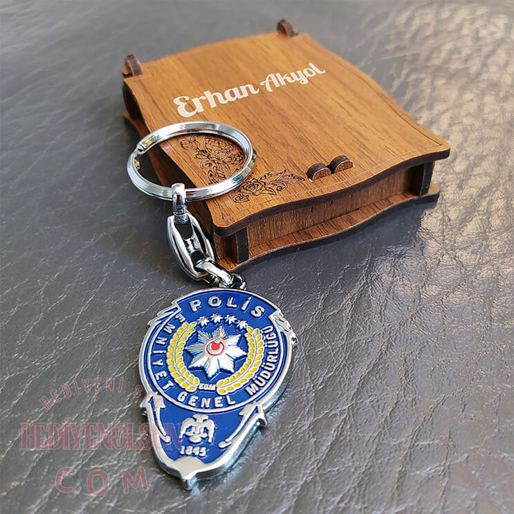 Polise Hediye Logo Anahtarlık Ve İsimli Ahşap Kutu