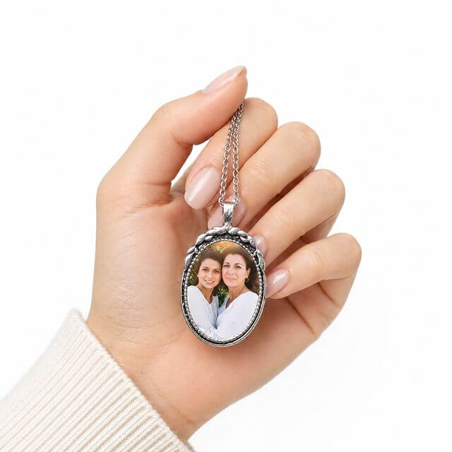 Annelere Özel Fotoğraflı Kolye