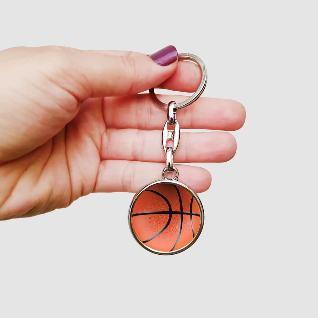 Basketbol Topu Baskılı Kişiye Özel İsim veya Tarih Yazılı Yuvarlak Metal Anahtarlık